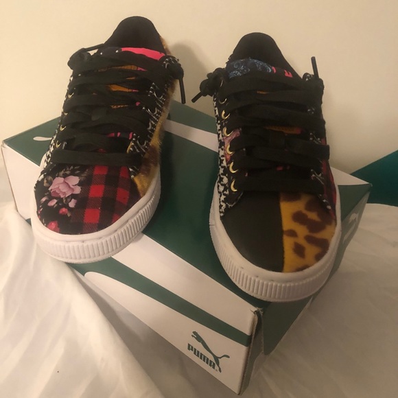 Adorable Puma Sneakers - Picture 10 of 11